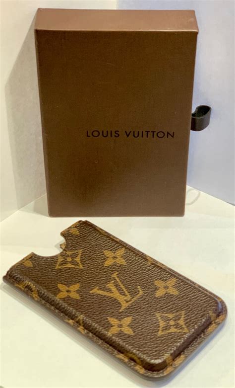 Classic Louis Vuitton Iconic Monogram Cell Phone Case Or Holder For