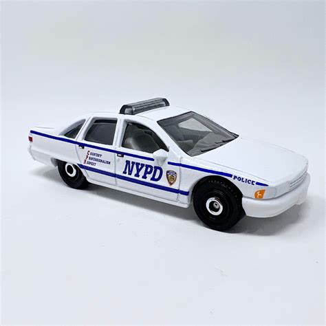 Matchbox White Nypd Chevy Caprice Classic Police Vehicle
