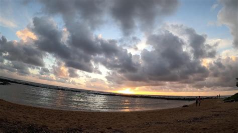 Gopro Hero 8 Timewarp Of Sunrise At Lydgate Beach In Kauai Hawaii