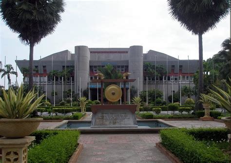 Shared room outside of centre. Malaysian Universities NOT in TOP 400 World University Ranking