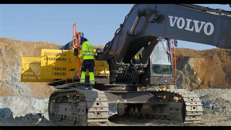 Volvo Crawler Excavator Ec750e Easy Access And Availability Youtube