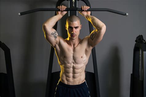 How To Build An 8 Pack Abs And Why Only A Few Have Them