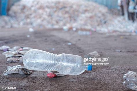 Street Pollution Photos And Premium High Res Pictures Getty Images