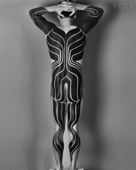 Tattoofilter is a tattoo community, tattoo gallery and international tattoo artist, studio and event directory. Tattoo artist ROXX | Los Angeles, USA