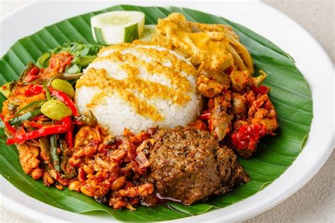 Premium Photo Beef Rendang Or Nasi Rendang Sapi Is A Minang Dish Originating From The