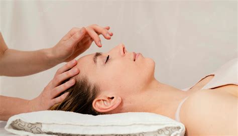 Head Massage Health And Beauty Benefits Lifeandtrendz