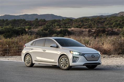 2021 Hyundai Ioniq Electric Review Pricing Ioniq Electric Ev