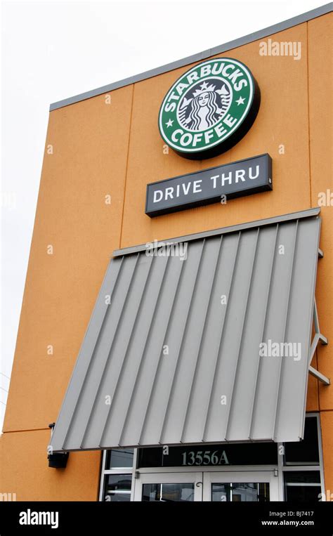 Starbucks Logo Drive Thru Hi Res Stock Photography And Images Alamy