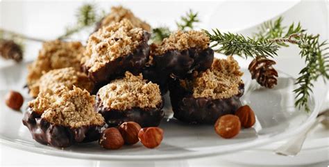 Check spelling or type a new query. Rezept: Haselnussmakronen | Rezepte, Küchenmaschine mit ...