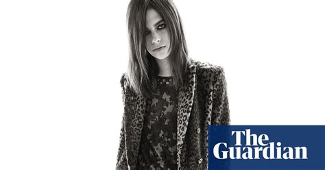 Carine Roitfeld Brings Super Sexy Leopard Print To Uniqlo Fashion