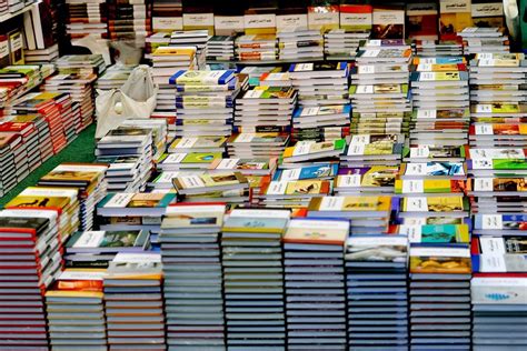 ياطالب المعروف دونك فاتركن للشاعر الحداد القيسي. صوت وطني | أهم معارض الكتاب حول العالم