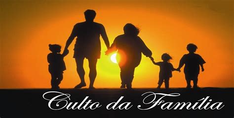 Este ano quando voltei a macau relembrei alguns desses restaurantes, alguns ainda existiam, outros foram transformados em quartéis do exercito chinês, outros simplesmente fecharam. Igreja Evangelica Restauração da Familia