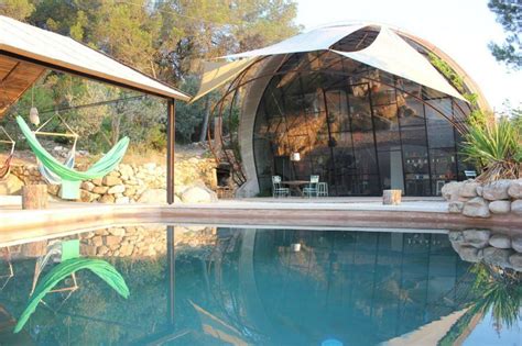 Snail Inspired Retreat Is The Perfect Escape For Nature Lovers Vacation