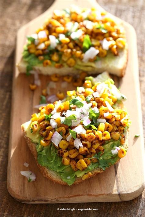 17 easy vegetarian breakfast ideas (that aren't eggs) to inspire your mornings! 20 Vegan Brunch Recipes (Sweet and Savory!) - Emilie Eats