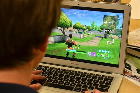 Following Fortnite Fanatics - the growl