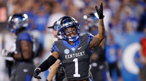 College Football Odds Picks Predictions For Kentucky Vs Mississippi