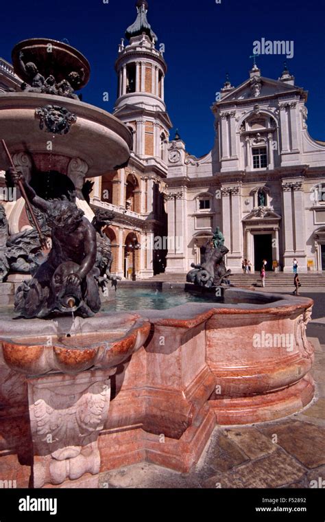 Italy Marche Loreto Madonna Square Fountain Stock Photo Alamy