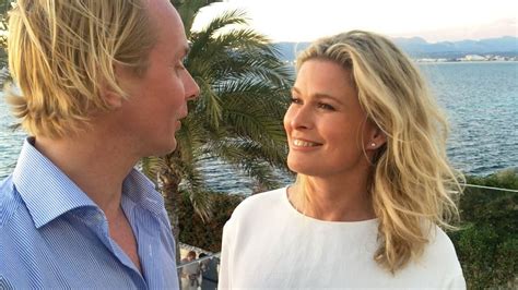 Petter pilgaard (39) og vendela kirsebom (52) fant virkelig tonen sammen da de var med i farmen kjendis. Petter Pilgaard og Vendela på ferie sammen på Mallorca ...