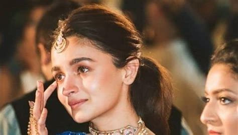 Alia Bhatt Fights Back Tears At The Wedding Of Her Best Friend See Her New Pic Here Bollywood