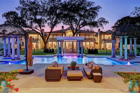 Dive In 5 Homes With Stylish Swimming Pools Real Estate For Sale