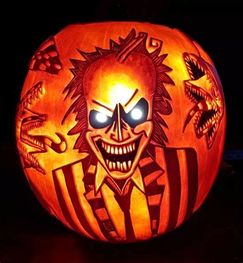 Pumpkin Carver Spends Up To 27 Hours Creating Incredible Designs