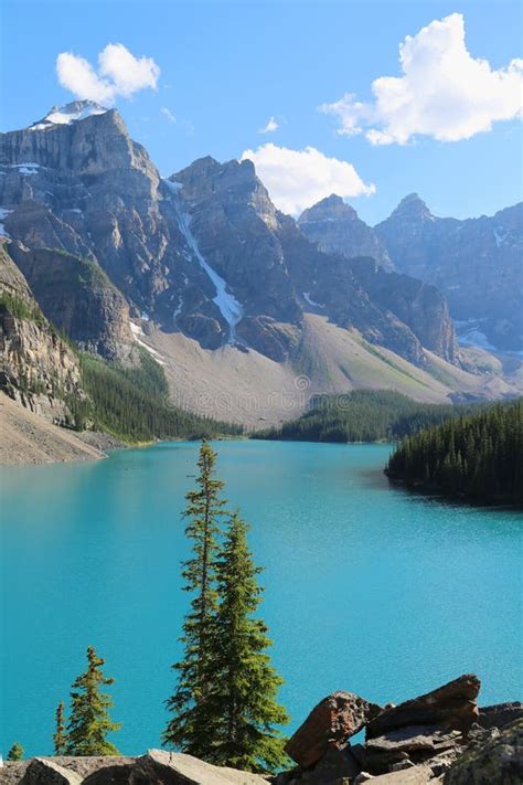 The Beautiful Moraine Lake At Banff National Park Stock Photo Image