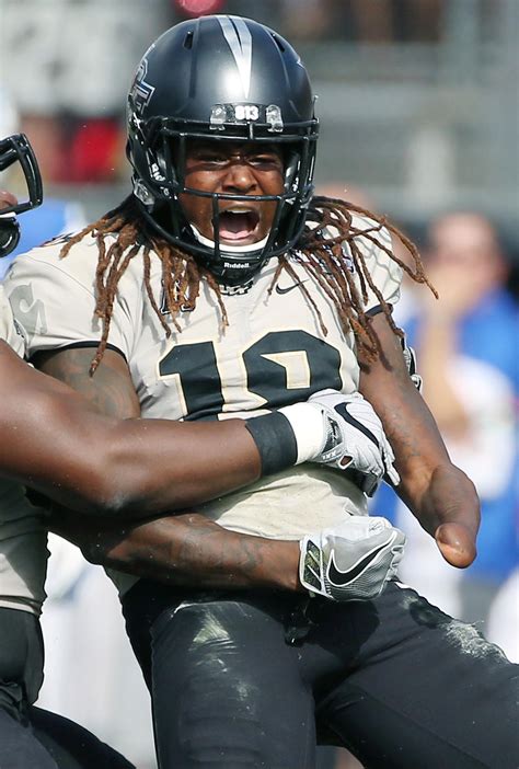 Meet Shaquem Griffin The One Handed Former Nfl Star Who Is Set To Have