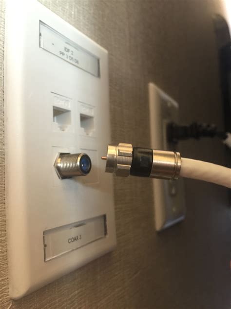 How To Connect Your Tv To Cable In The Dorms Fit