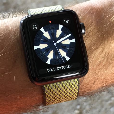 Inzwischen gibt es schon eine große auswahl an verschiedenen zifferblättern auf der apple watch.in diesem video zeige ich euch meine persönlichen top 10.in. Review: Apple Watch Series 3 - iPhoneBlog