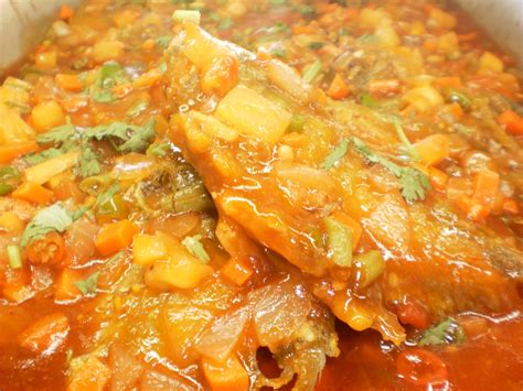 Also, a tree which grows on the tor of sinai and gives oil and relish for its eaters. Gallery: aneka lauk-pauk