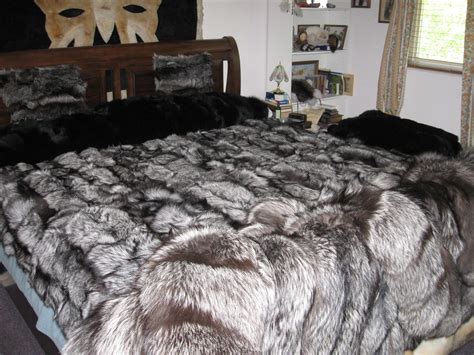 Furbobs New Silver Fox Blanket ベッドルーム ベッド 毛皮
