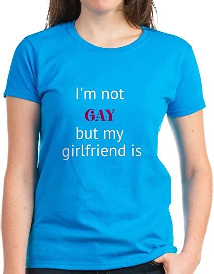 cafepress t shirt „i m not gay but my girlfriend is“ baumwolle amazon de bekleidung