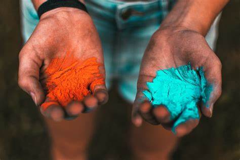 Master tips for a SAFE and Healthy Holi