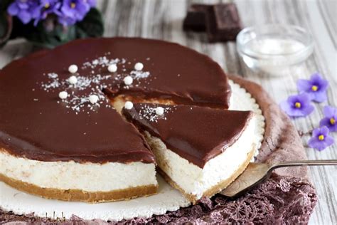cheesecake al cocco e cioccolato senza cottura