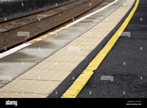 Tactile Paving Stock Photos And Tactile Paving Stock Images Alamy