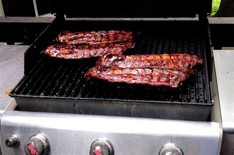 Pork Ribs On A Gas Grill Grillgrate