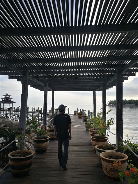 Lapangan terbang ini boleh menampung sebanyak 35 juta penumpang setahun dan 1.2 juta tan metrik kargo dalam fasa pembinaannya sekarang. Cara saya ke Pulau Mabul, Sabah - Nothing to Somethings
