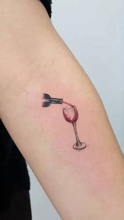 Minimalist Design Of Wine Glass Cute Tattoos On Wrist Tattoos Art