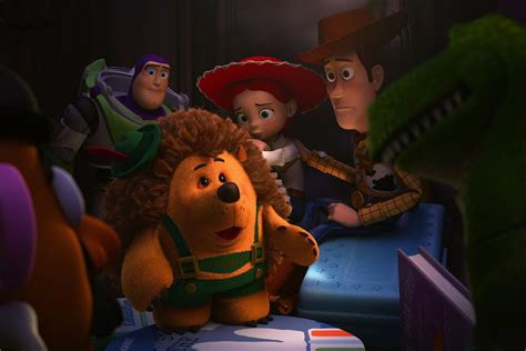 Watch Pixar Get Spooky In Its Toy Story Of Terror Trailer The Verge