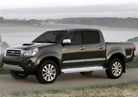 Four wheel drive 18 combined mpg (16 city/21 highway). 2014 Toyota Tacoma
