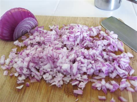 Fried onions as an ingredient for cooking. Bloatal Recall: Minted Green Beans with Red Onion