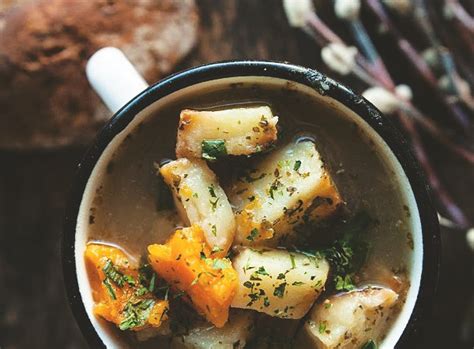 I czy jest ona przeznaczona dla . WegaÅski Å¼urek z pieczonymi ziemniakami Â» JadÅonomia