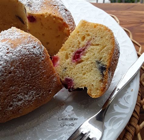 Ma non è così, il pensiero c'è sempre, è il tempo che manca! Ciambella mascarpone e frutti di bosco | Cucina con me ...