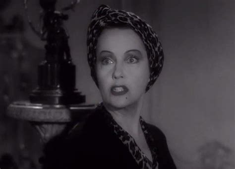 Norma Desmond S Classic Hollywood Beauty Shone Through In Sunset Boulevard Classic Hollywood