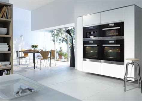 Microwaves can be incorporated as part of the unit or you can buy a microwave and place. The Generation 6000 Miele Combi-Steam Oven in a New ...