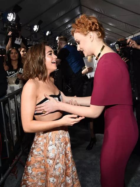 Sophie Turner Grabs Maisie Williams Boobs As Game Of Thrones Stars