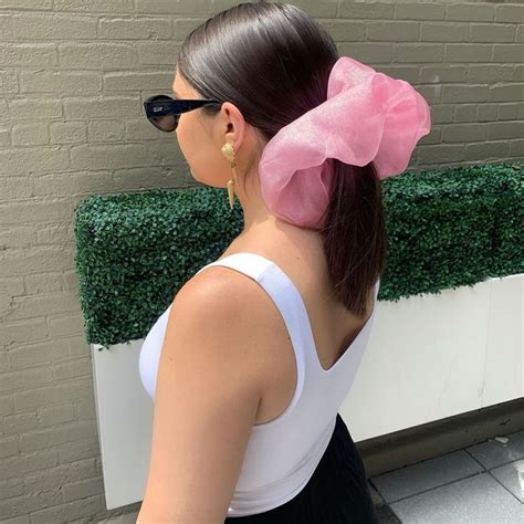 These Giant Scrunchies Are About To Take Over Instagram In 2020