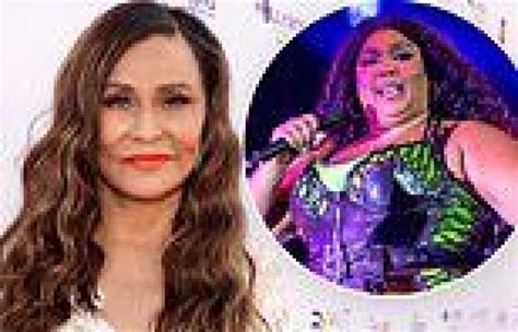 Beyonce S Mom Tina Lawson Downplays Superstar Daughter S Omission Of