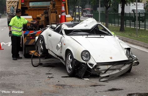 Porsche Driver Hurt In Crash Singapore News Asiaone