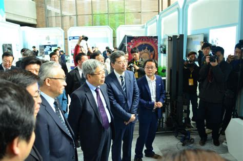 菜鸟教程(www.runoob.com)提供了编程的基础技术教程, 介绍了html、css、javascript、python，java，ruby，c，php , mysql等各种编程语言的基础知识。 同时本站中也提供了大量的在线实例，通过实例，您可以更好的. 北京欧倍尔受邀参加教育部"六卓越一拔尖"计划2.0启动大会，教育部长陈宝生亲临展位视察指导工作 - 新闻中心 ...